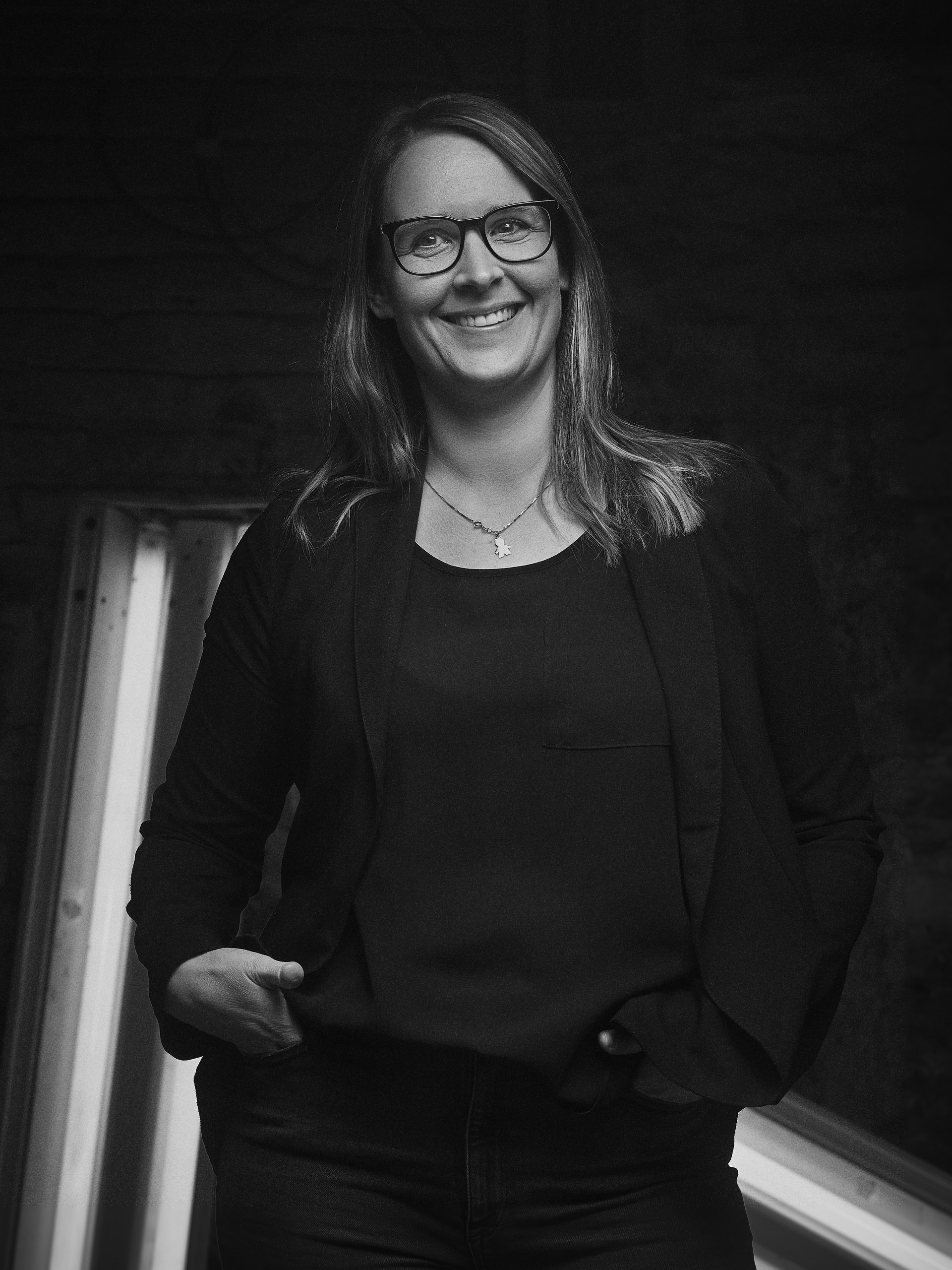 241106_1128_Caroline---211108---SGD---Portraits0774